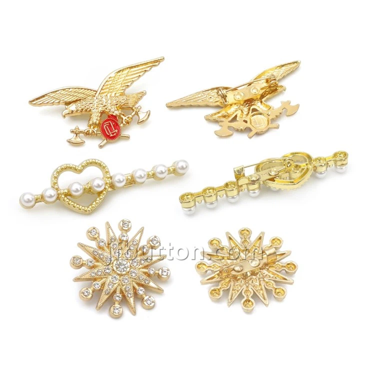 Custom Brooch in Coat suppliers
