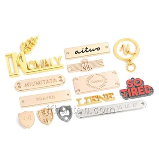Etichette per abbigliamento in metallo personalizzate