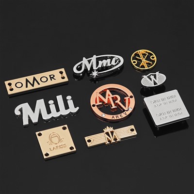 Etichette metalliche personalizzate per borse